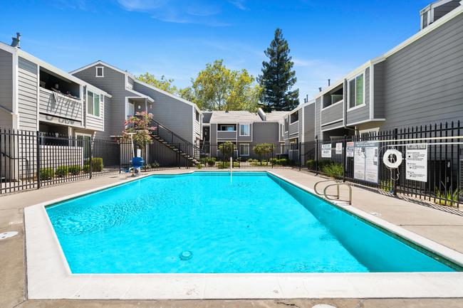 Building Photo - Southwind Court Apartments