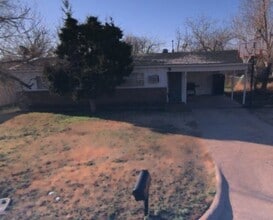 Building Photo - 1408 NW Ozmun Ave