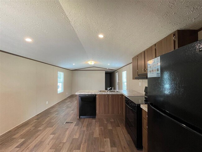 Building Photo - 20448 Vick Dr