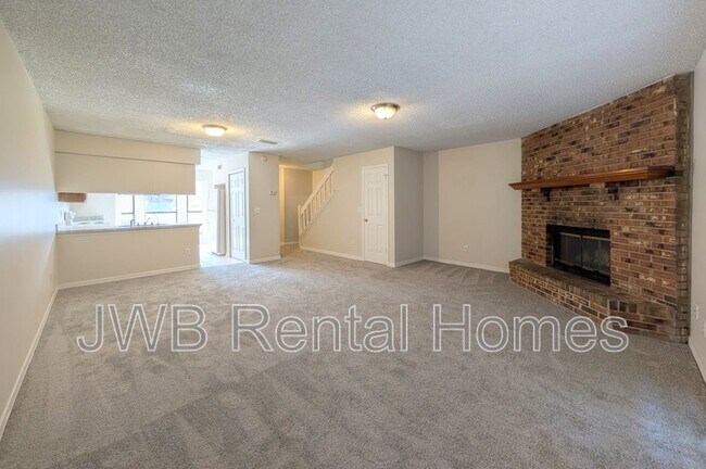 Foto del edificio - 5603 Bennington Dr