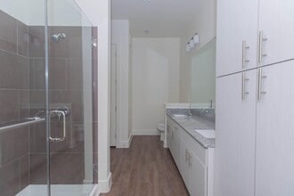 Building Photo - Ivy Point Friendswood