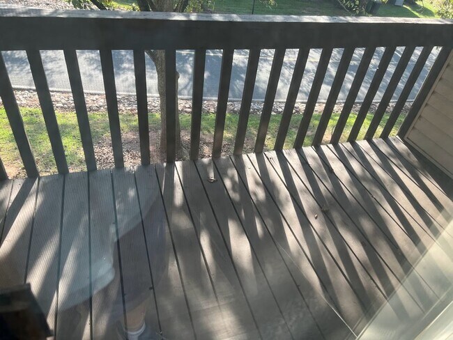 Foto del edificio - Newly updated 2nd floor Laurel Springs condo, Exeter Township