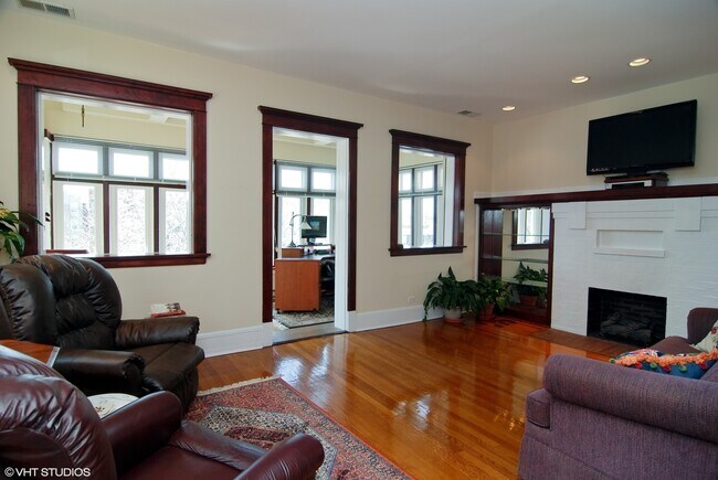 Foto del edificio - 4507 N Beacon St