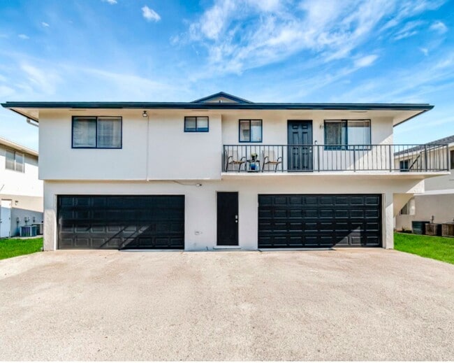 Top Floor All To Yourself! July Rent Free!... - Top Floor All To Yourself! July Rent Free!... House