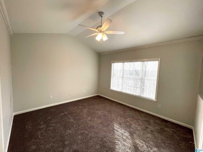 Foto del edificio - 401 Midridge Ln