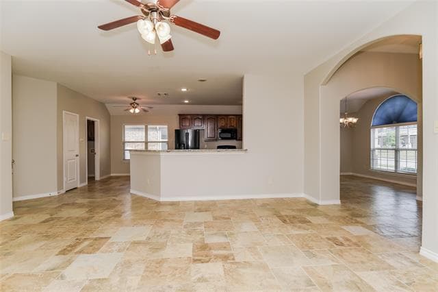 Building Photo - 1209 Whispering Glen