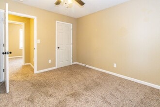 Building Photo - 801 Wester
