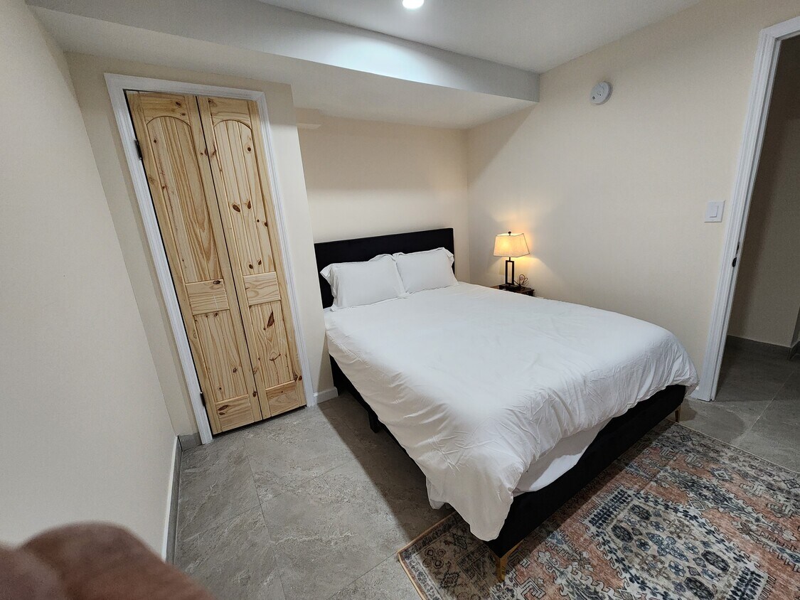 11922 190th St Unit B 6, Saint Albans, NY 11412 Apartments at 11922