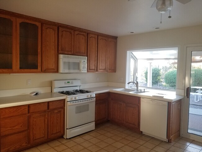 Foto del edificio - Home with View! 3 Bedroom 1.5 Bath Home,