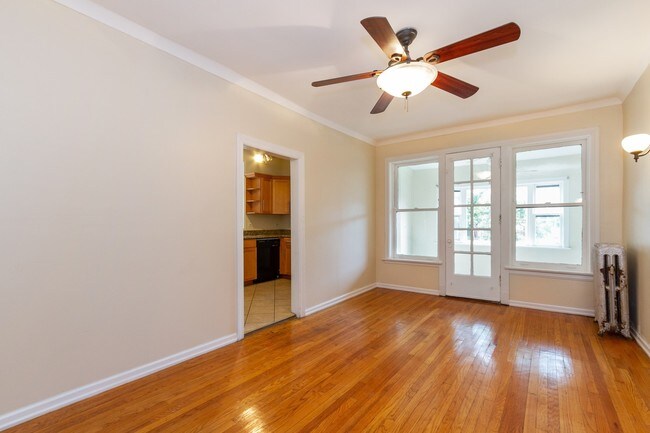 Foto del edificio - 644 E 51st St