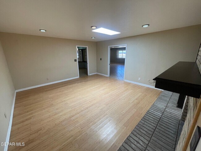 Building Photo - 9312 Mcfall Dr