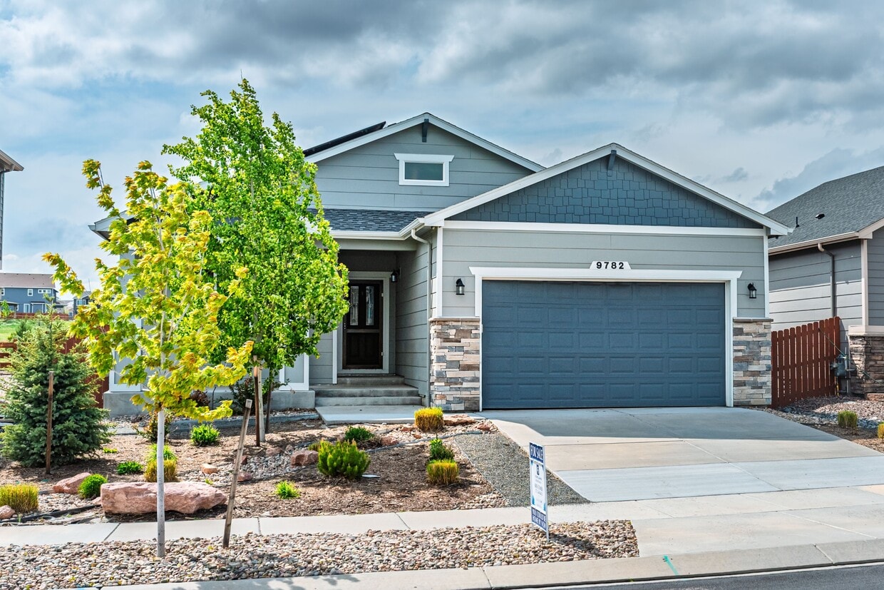 Primary Photo - 9782 Emerald Vista Dr