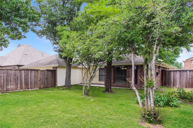 Foto del edificio - 9214 Chimneywood Dr