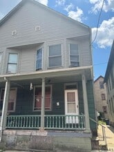 Building Photo - 84-86 Golde St