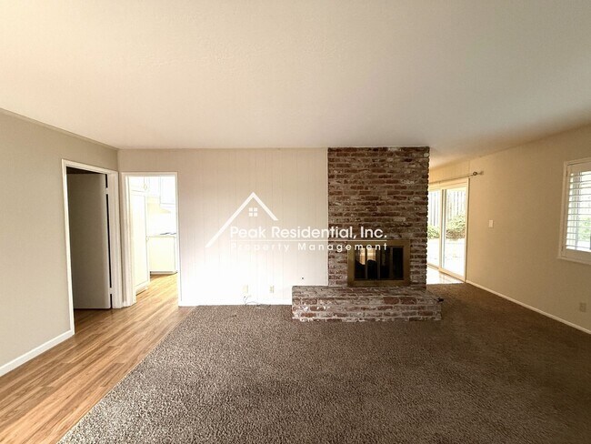 Building Photo - Charming Citrus Heights 3bd/2ba Home with ...