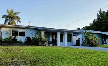 Building Photo - 554 NW 46th St