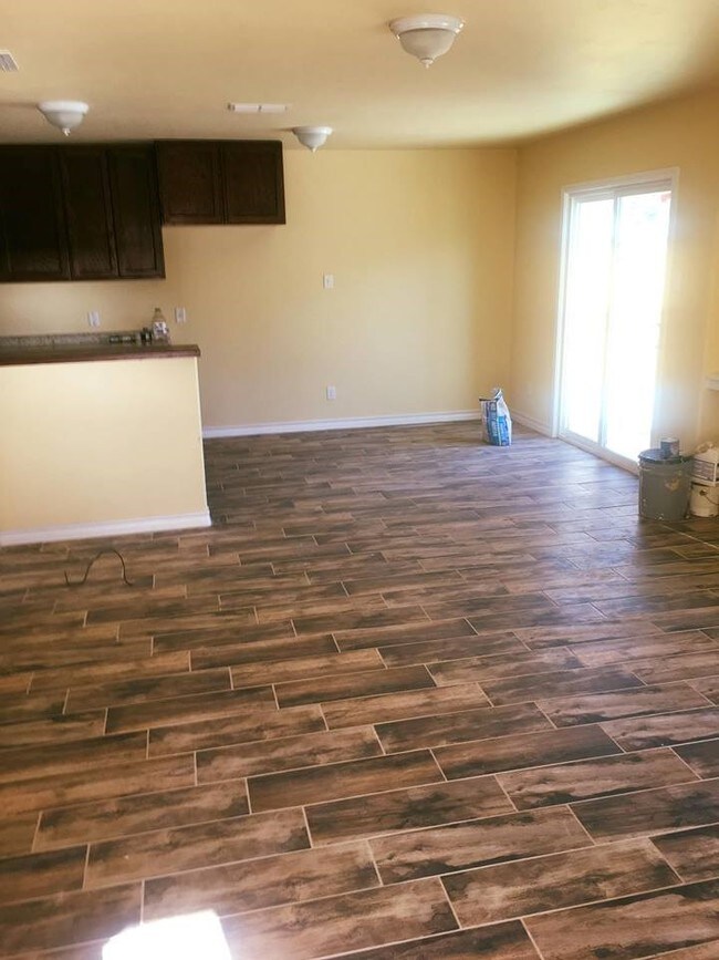 515 E Gustavus St Unit 1, Laredo, TX 78040 Condo for Rent in Laredo