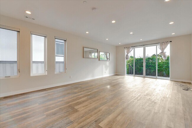 Foto del edificio - 3260 Broadway