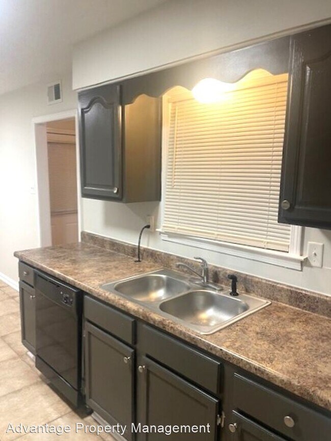 Building Photo - 3 br, 2 bath House - 2360 Palm Cv.