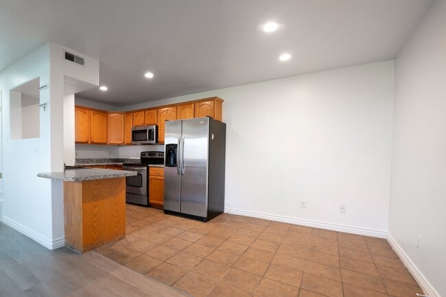 Building Photo - 125 S 1050 W