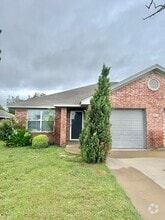 Building Photo - 6502 Temora Loop