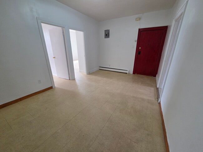 Sala de estar - 809 Astoria Blvd