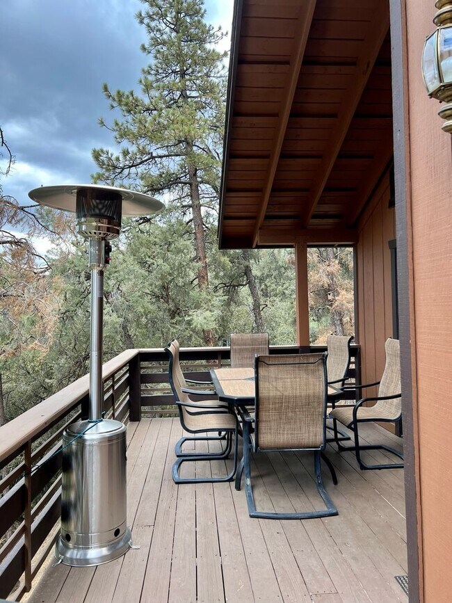 Foto del edificio - Charming Furnished 3-Bed Cabin Retreat wit...