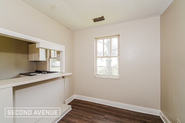 Foto del edificio - 2709 Powderly Ave SW