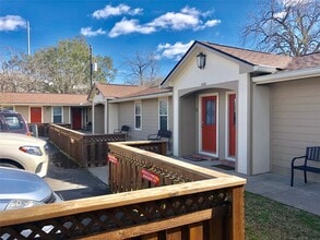 Building Photo - 507 Houston St