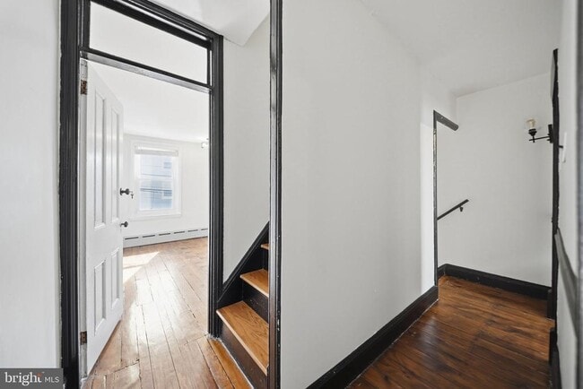 Building Photo - 3737 Calumet St