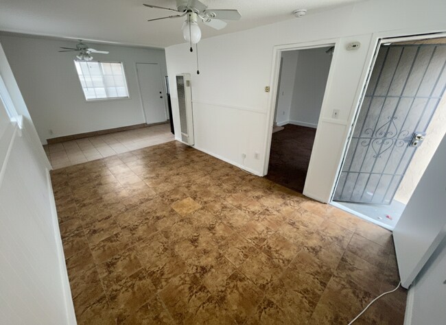 Foto del edificio - 10560 Fenwick St