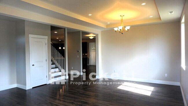 Building Photo - Beautiful 4 Bedroom Home in Vinland Point