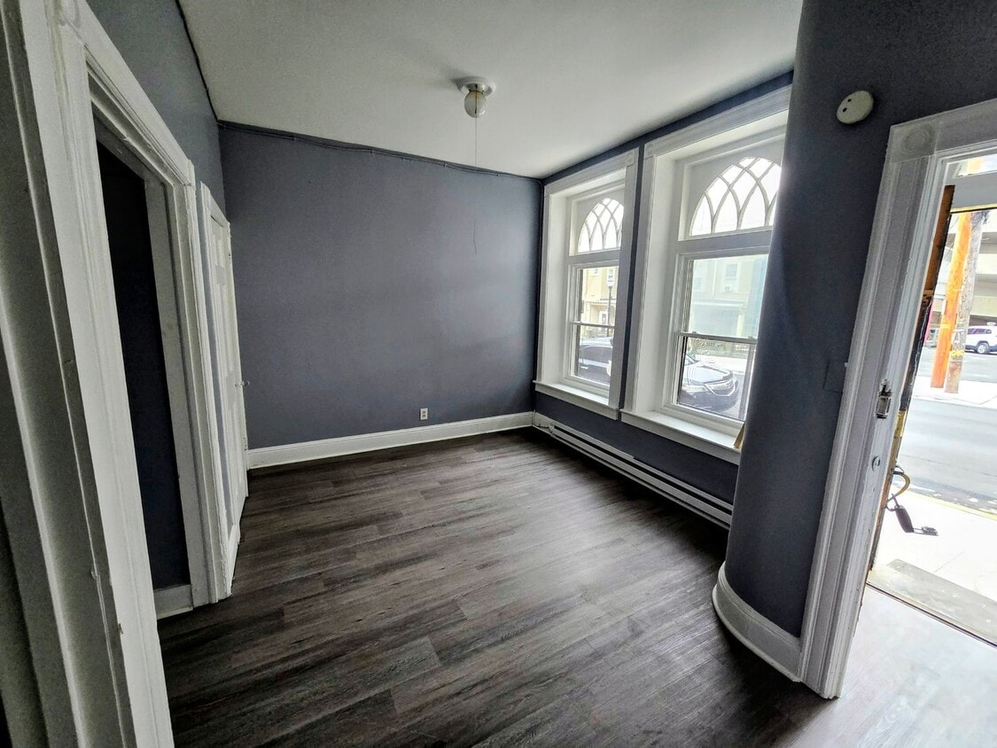 Foto principal - 809-811-811 Linden St