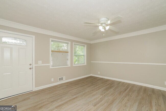 Foto del edificio - 608 Upland Ridge Dr NW