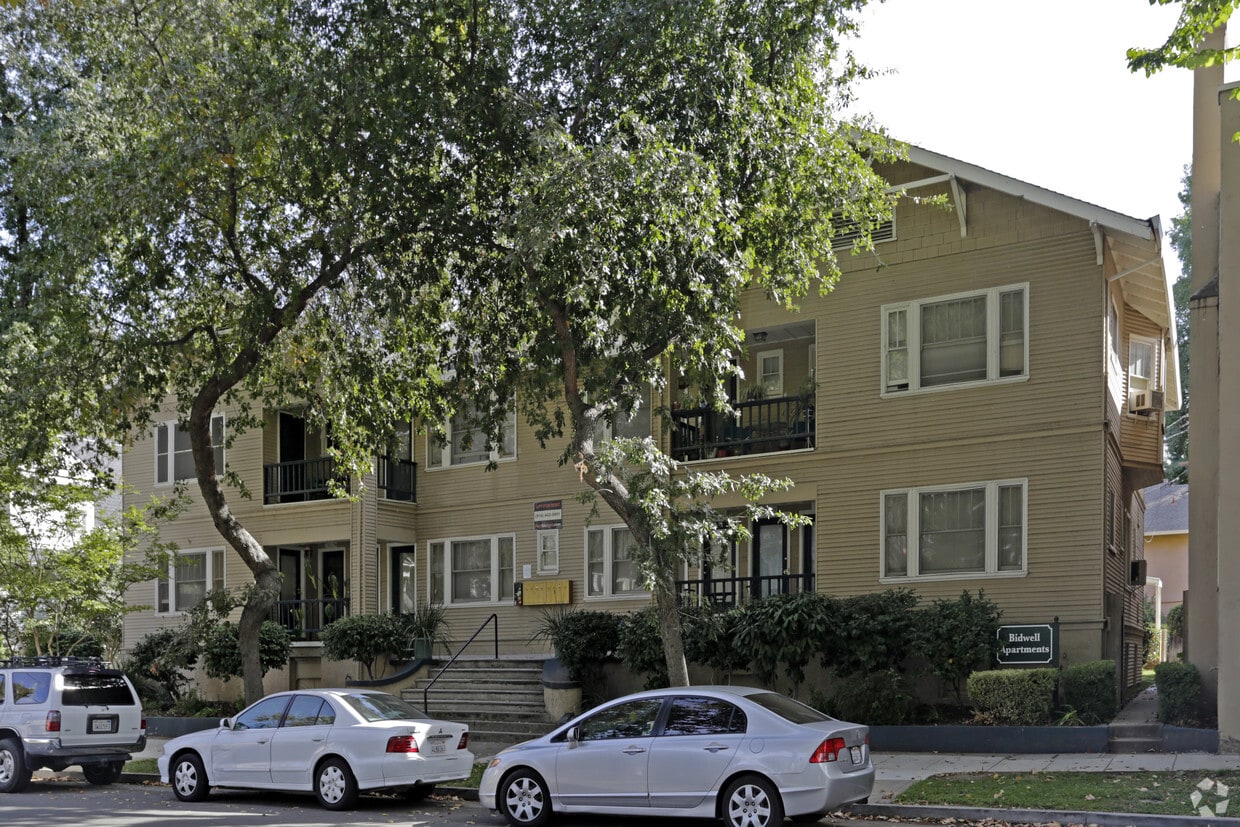 The Bidwell Apartments in Sacramento, CA