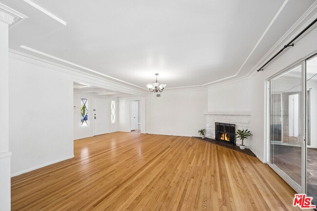 Foto del edificio - 3262 Woodbine St