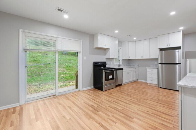 Foto del edificio - 3 Willow Branch Pl