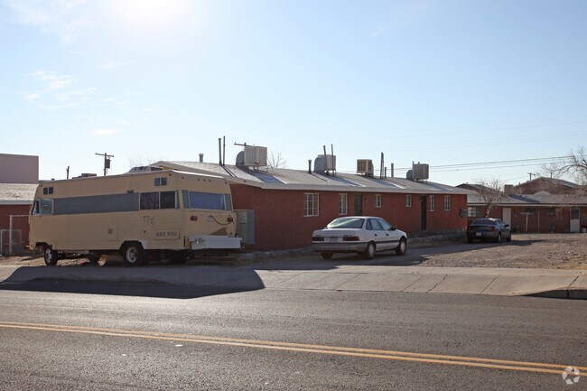 Foto del edificio - 3610-3612 Hayes Ave