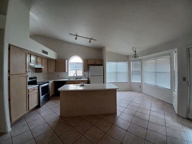 Foto del edificio - 7211 W Morrow Dr