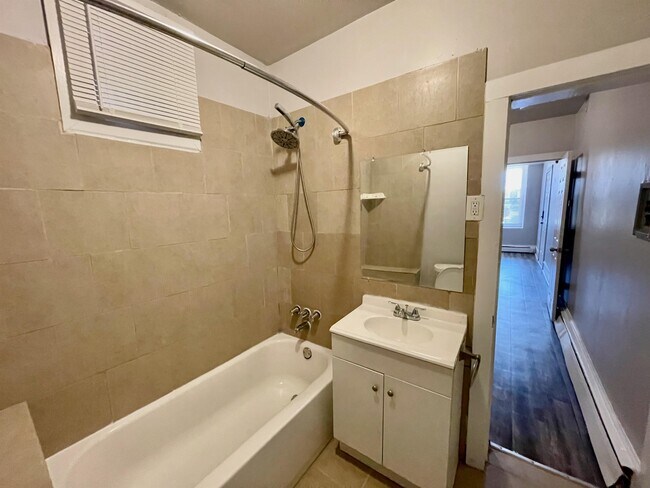 Building Photo - 1313 W Allegheny Ave