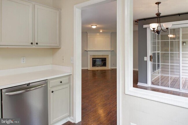 Foto del edificio - 9280 Cardinal Forest Ln