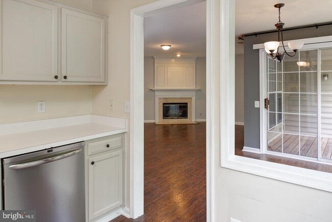 Building Photo - 9280 Cardinal Forest Ln