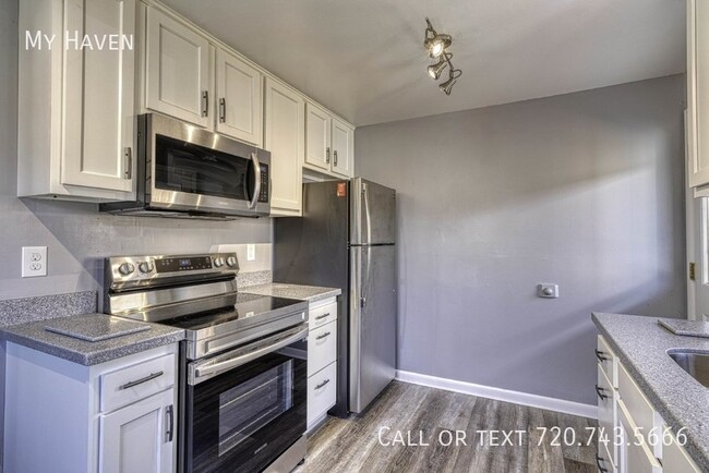 Building Photo - Renovated 3 bedroom close to the best of E...