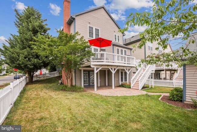 Foto del edificio - 20400 Charter Oak Dr