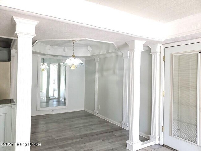 Building Photo - 8009 Montero Dr