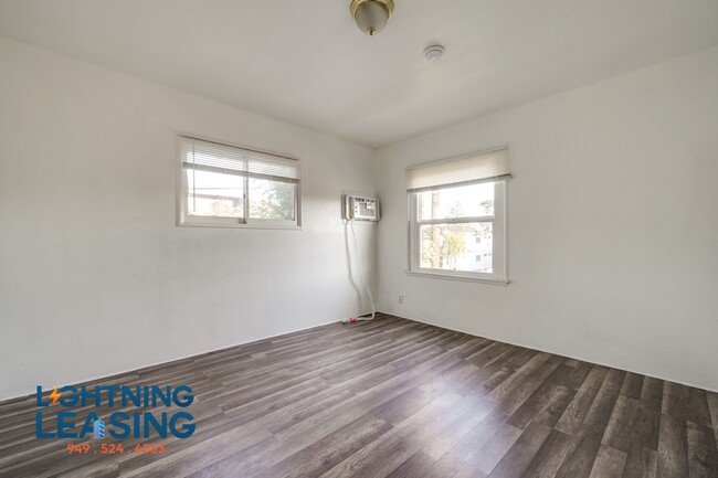 Foto del edificio - 14759 1/2 Vanowen-4B