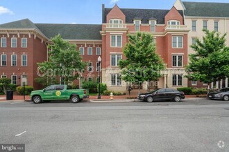 Building Photo - 2109 Main Line Blvd