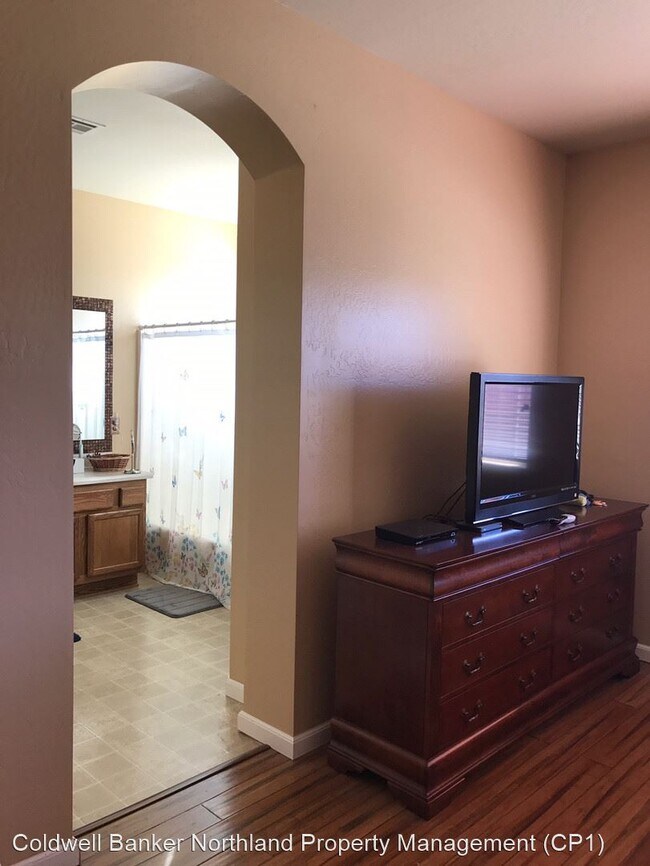 Foto del edificio - 3 br, 2 bath House - 4671 Deer Springs Dr