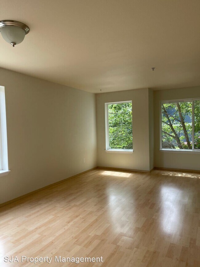 Foto del edificio - 2 br, 1 bath House - 2420 SW Holden Street #A