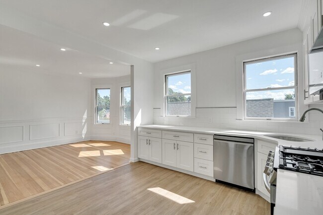 Foto del edificio - 25 Magoun St